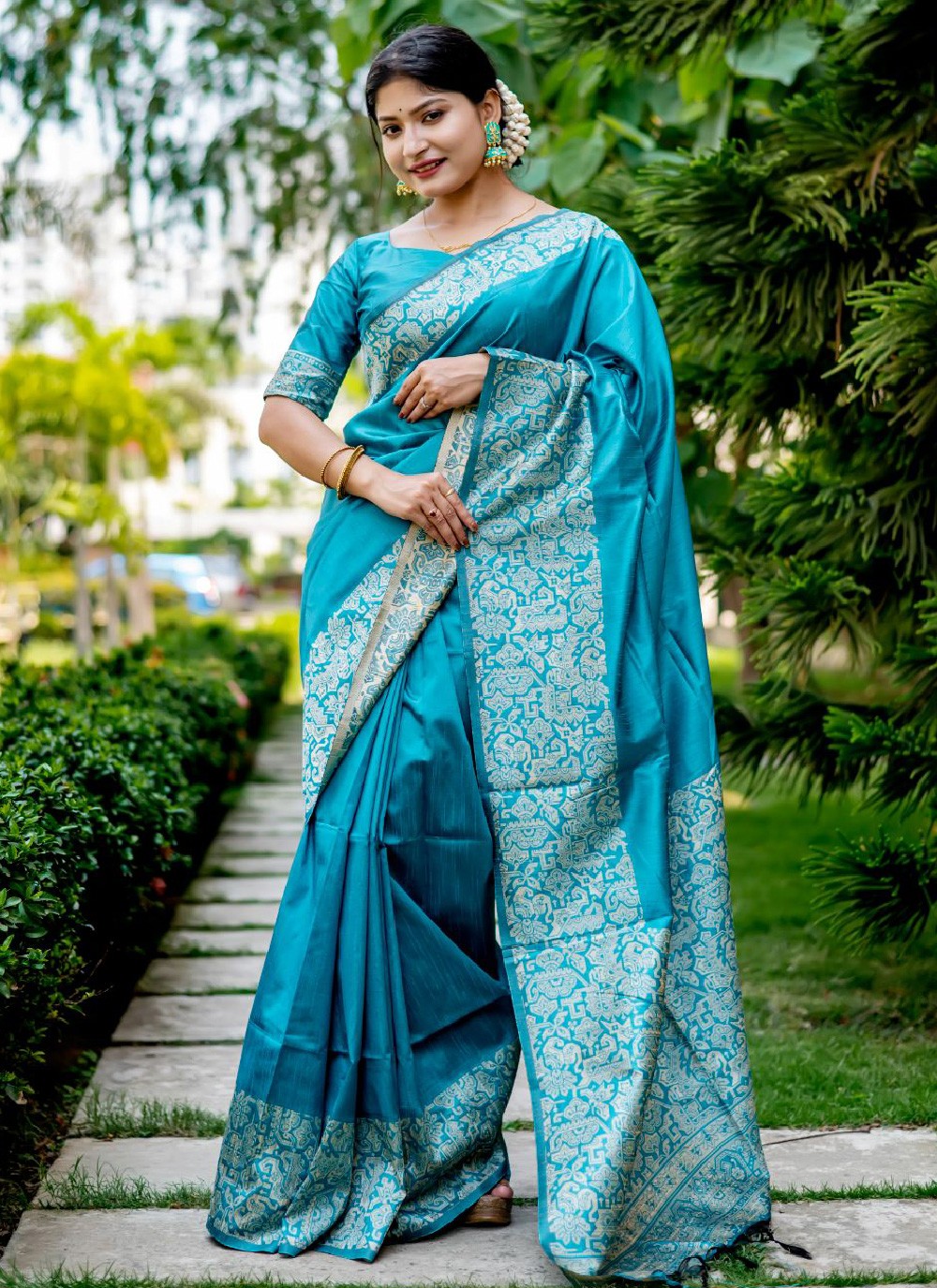 Trendy Border Work Handloom Silk, Raw Silk Saree - S3549