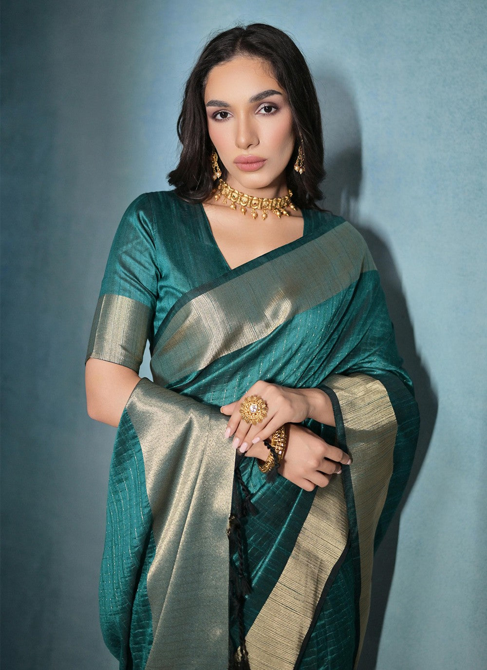 Trendy Woven Raw Silk Saree - S5074