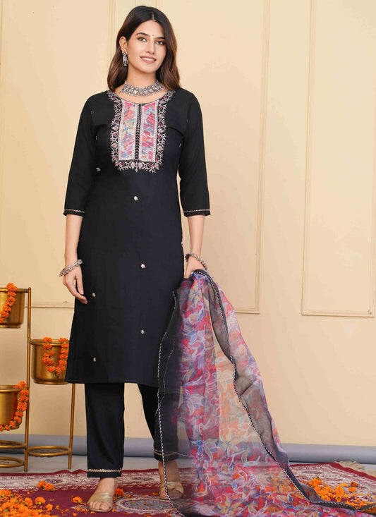 Salwar Suit Embroidered Black Rayon T5136