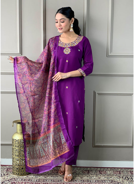 Embroidered Rayon Purple Salwar Suit T6025