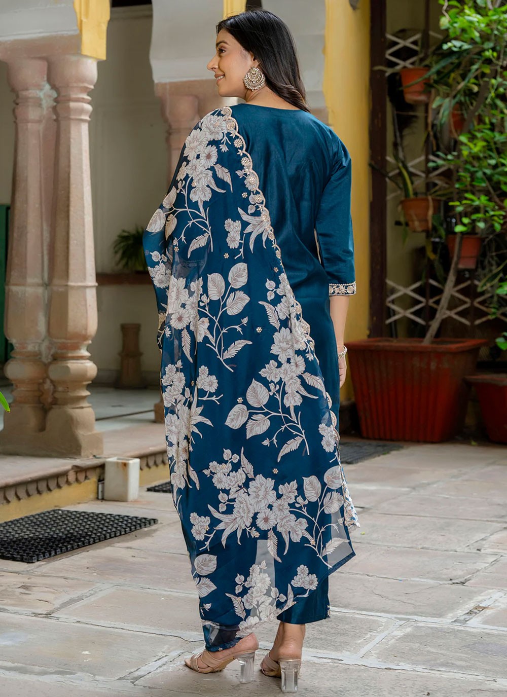 Pant Style Suit Embroidered Morpeach T6902