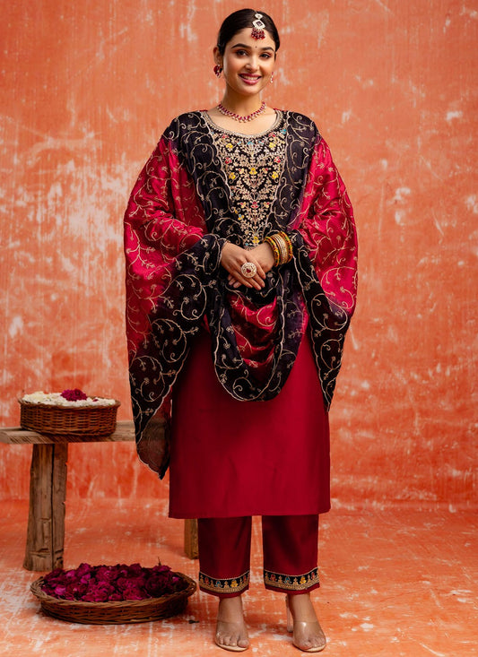 Pant Style Suit Embroidered, Zari Hot Pink T7594
