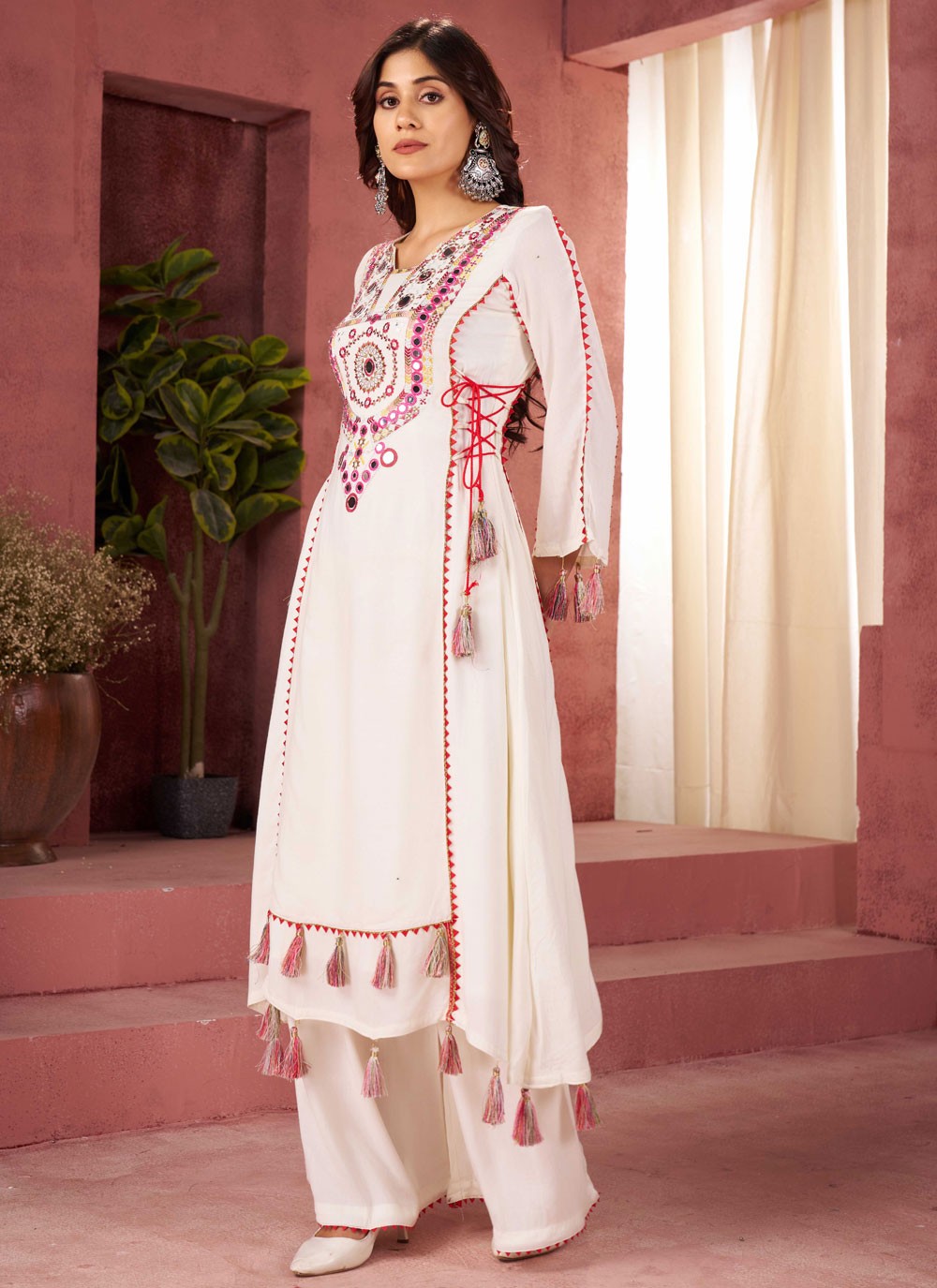 Palazzo Suit Embroidered, Mirror, Thread White T7745