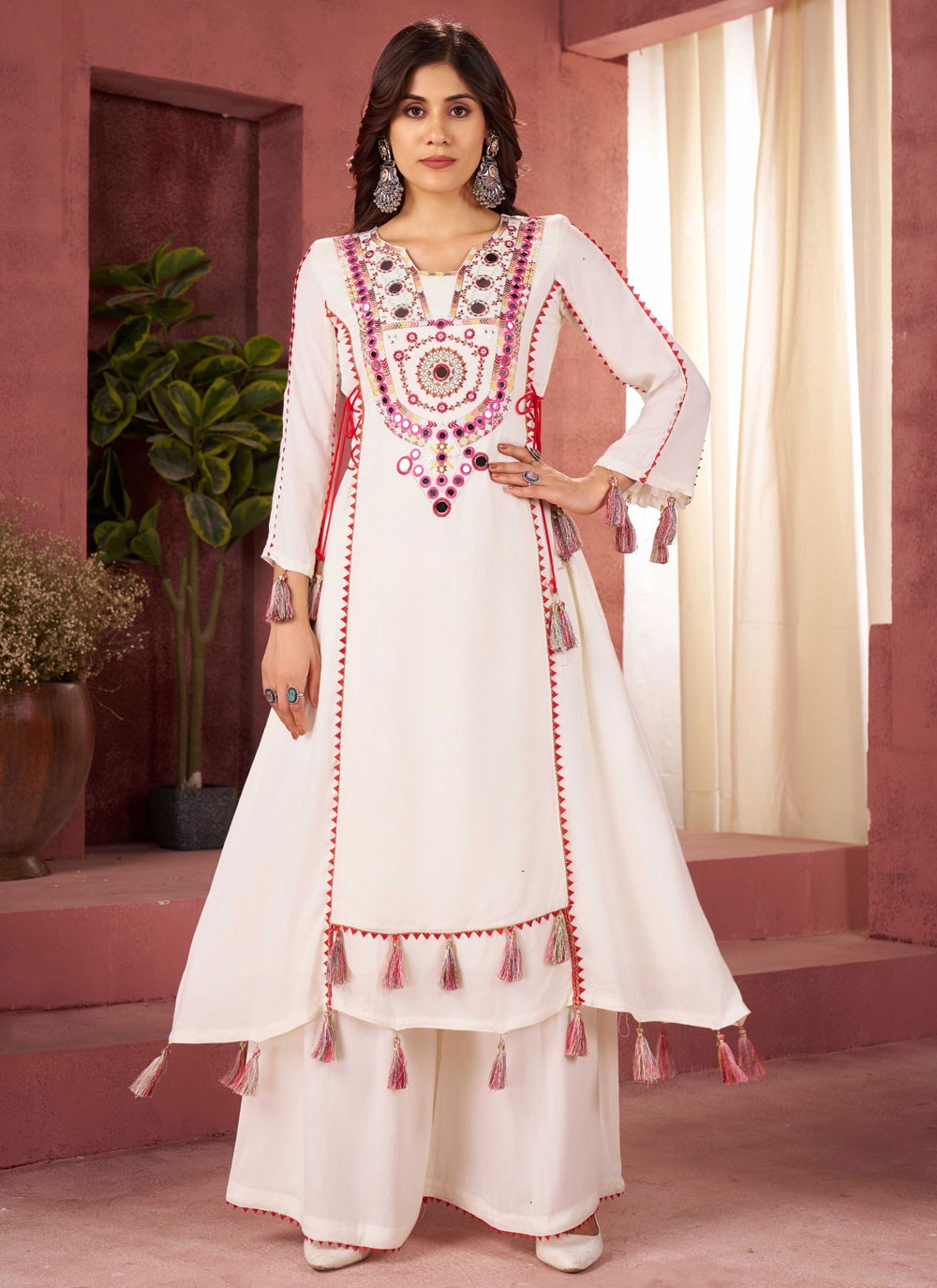 Palazzo Suit Embroidered, Mirror, Thread White T7745