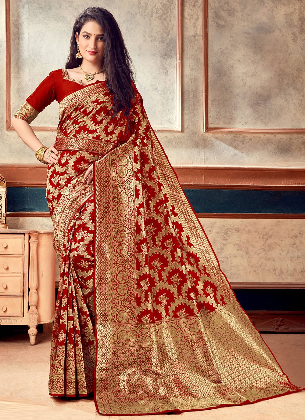 Trendy Weaving Zari Silk Saree - S2814