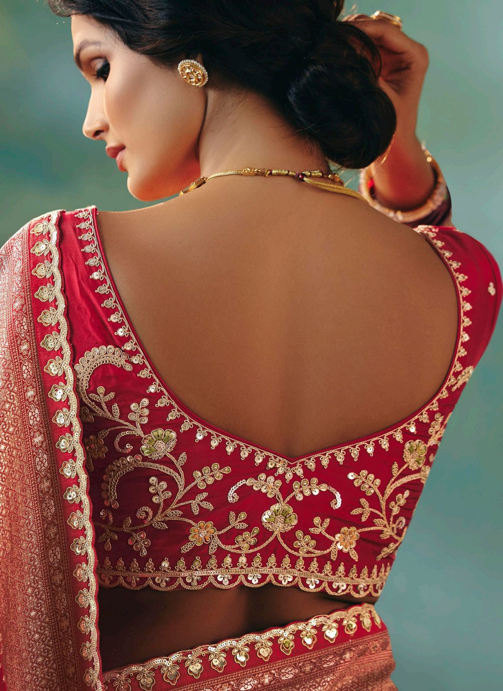 Red Silk Classic Saree Embroidered, Weaving Zari S20199