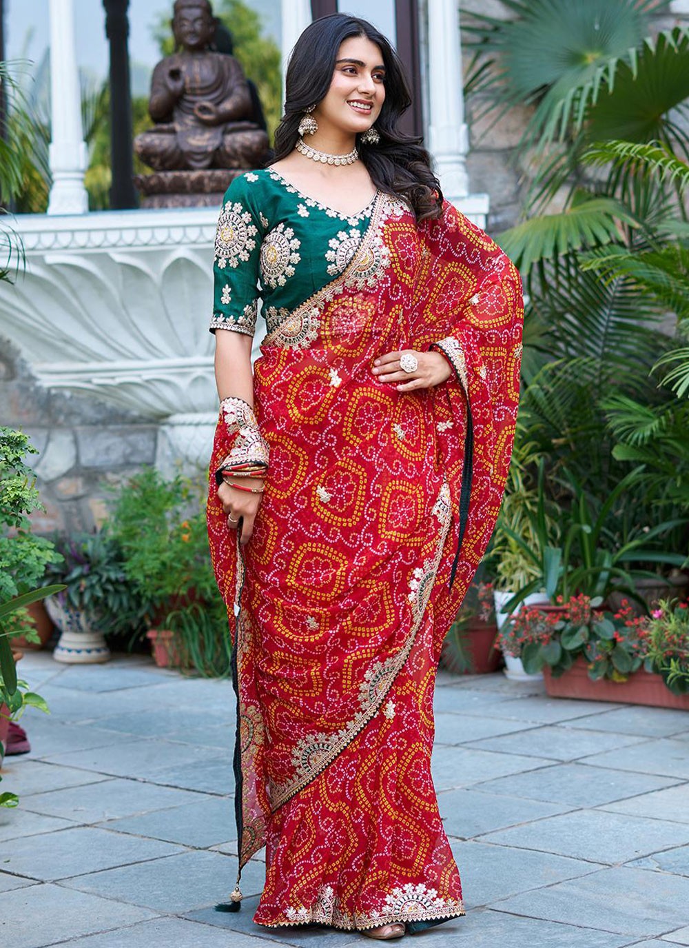 Red Fancy Fabric Classic Saree Embroidered, Foliage Prints, Lace, Zari S16779