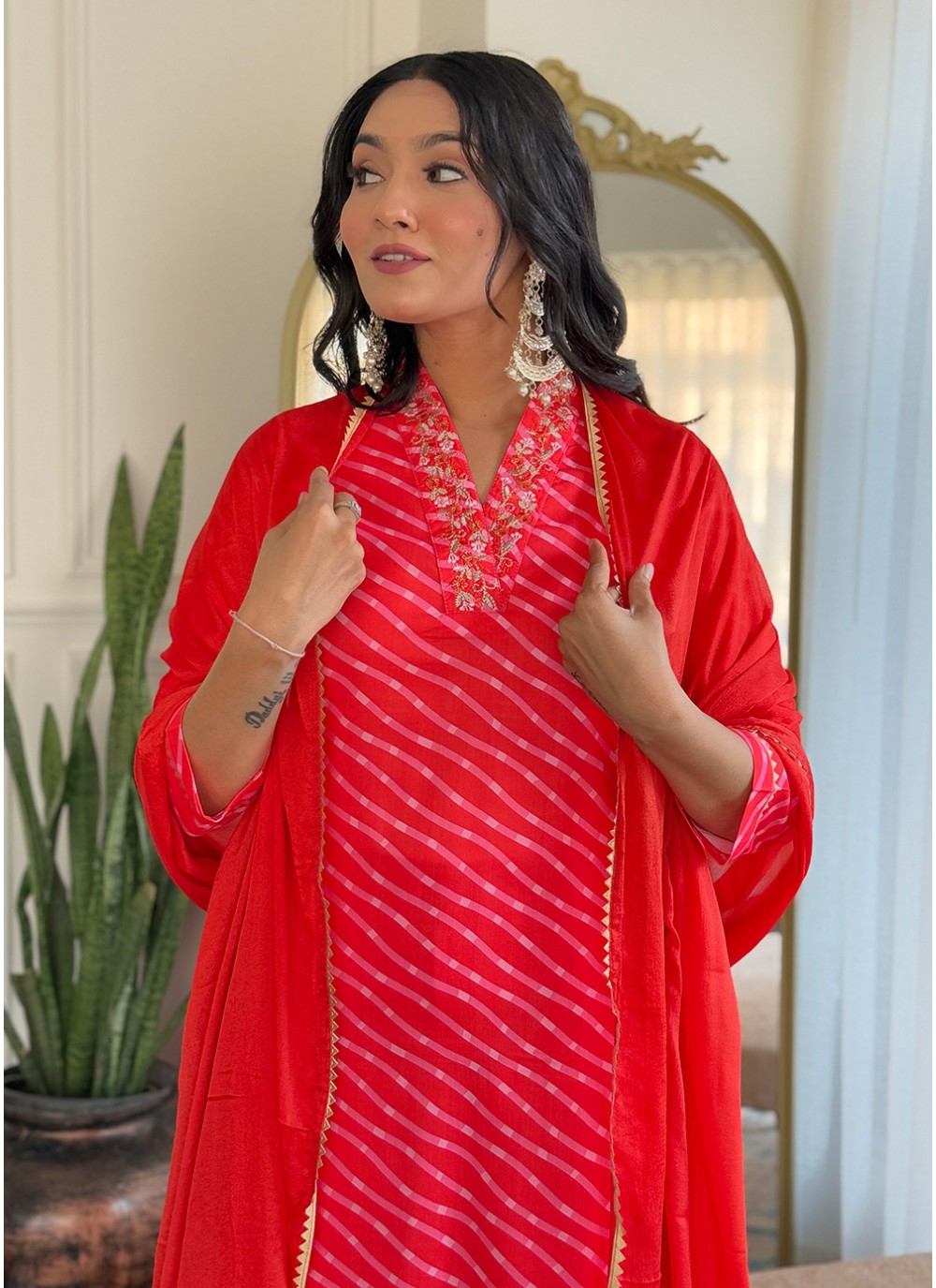 Embroidered Muslin Red Salwar Suit T6031