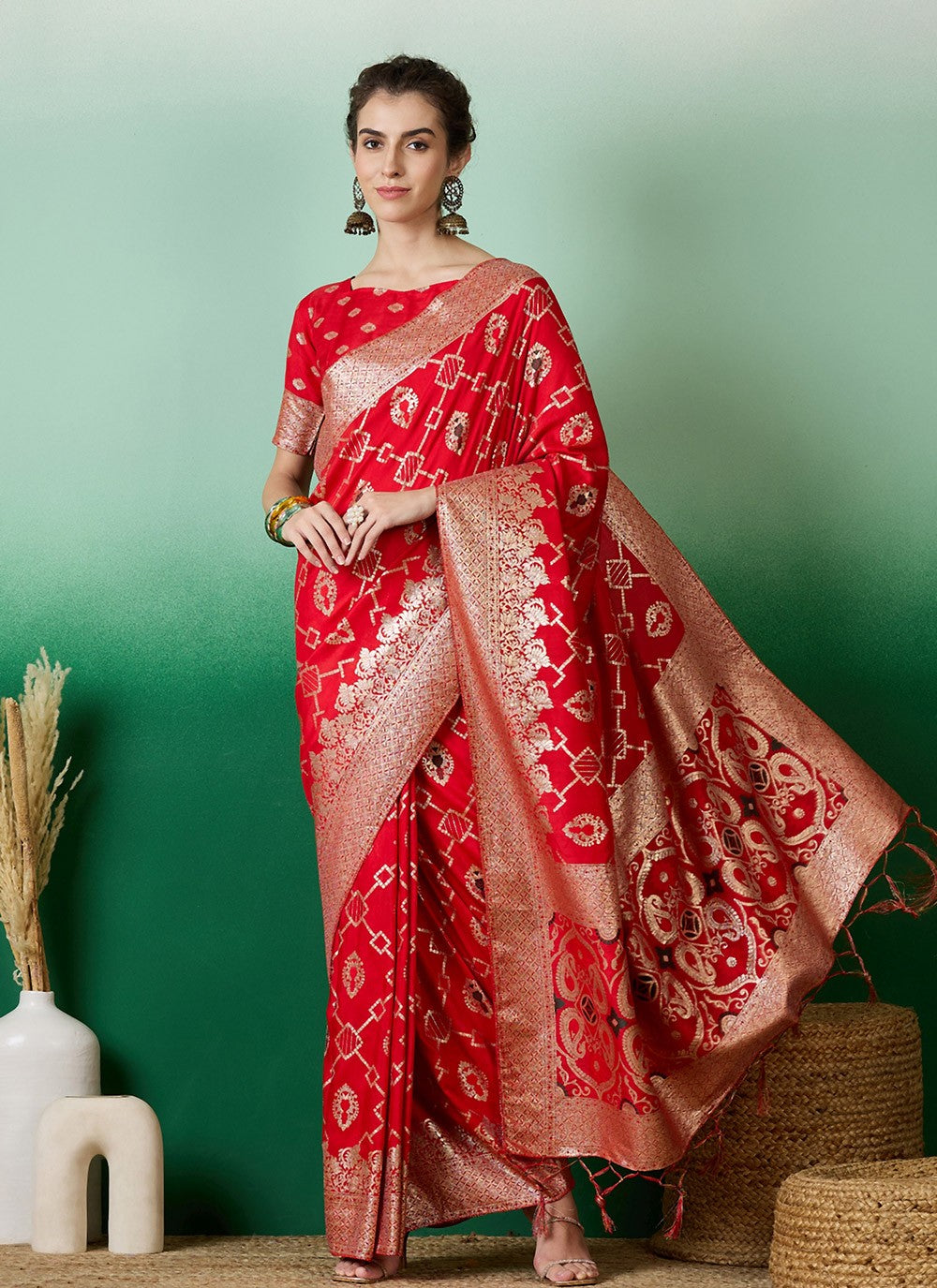 Traditional Jacquard Work Cotton Saree - S7010