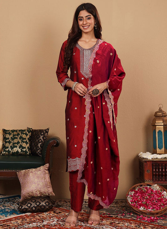 Salwar Suit Embroidered Red Silk T5537