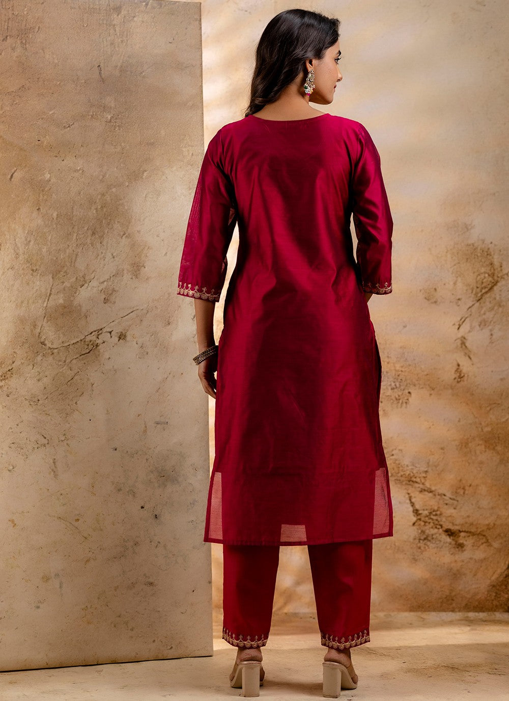 Salwar Suit Embroidered Pink T7358