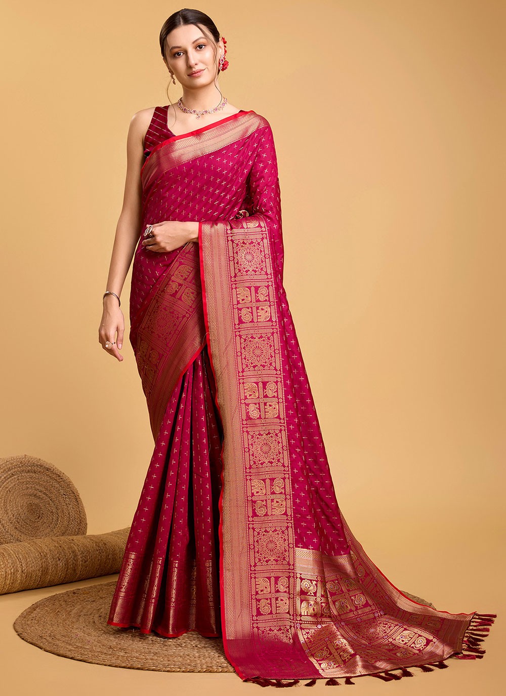 Contemporary Jacquard Work Silk Saree - S5601