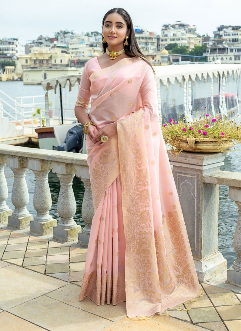 Trendy Woven Silk Saree - S4329