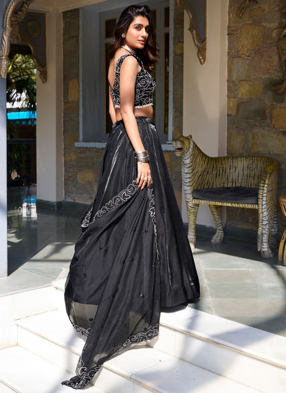 Satin Mehandi & Sangeet, Party A - Line Lehenga L3634