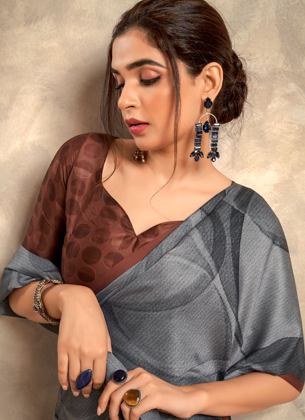 Casual Abstract Print Satin Saree - S6316