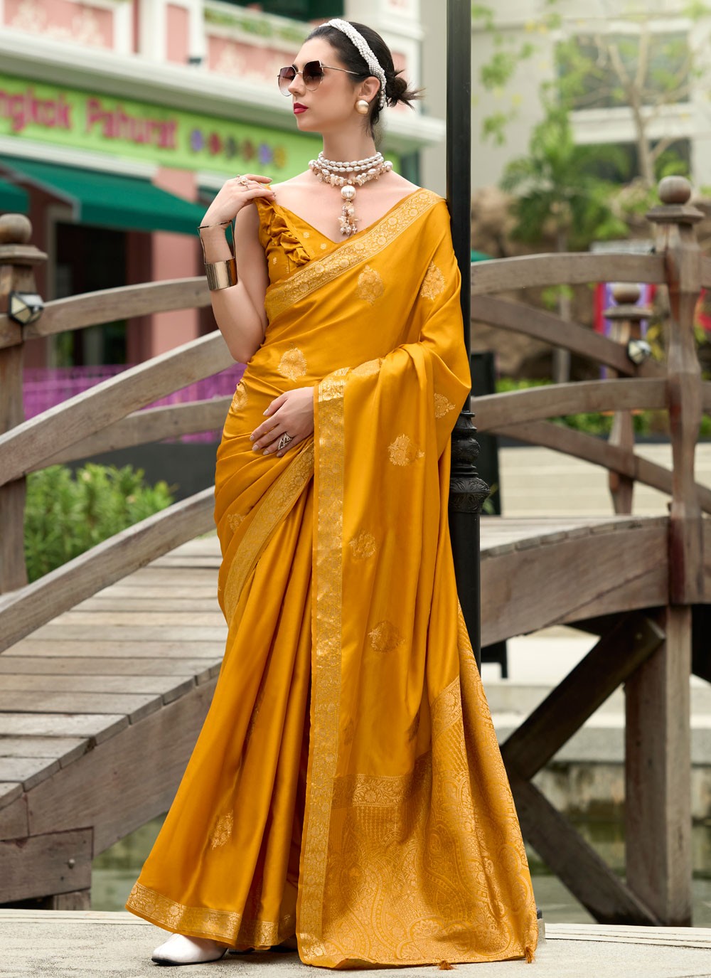 Classic Weaving Zari Satin Saree - S7754