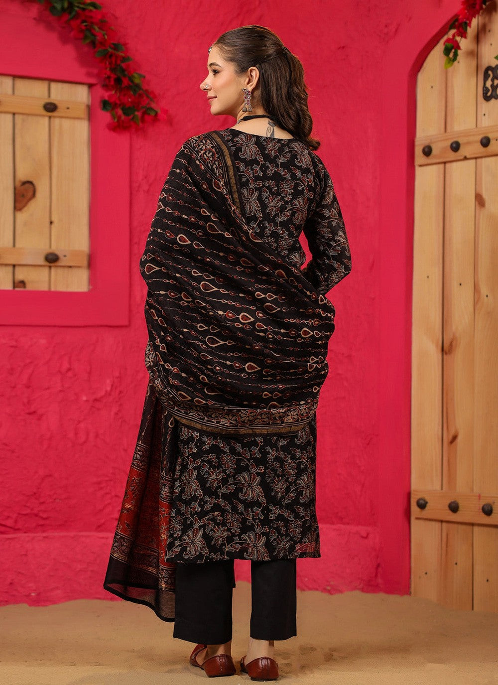 Archive Printed 316530 Black T6754