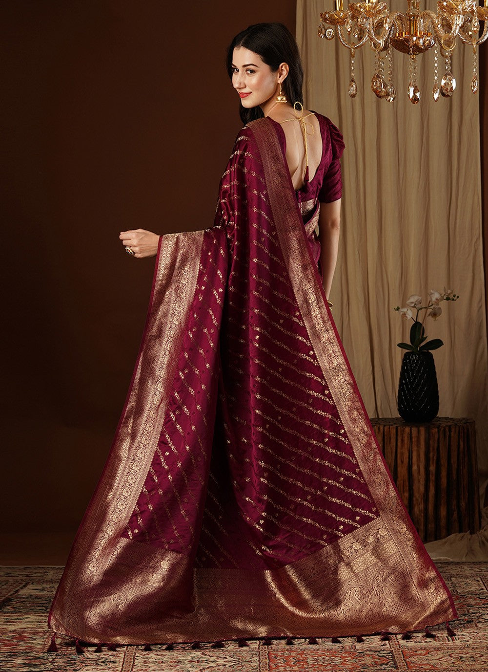 Contemporary Weaving Zari Satin Silk Saree - S7635
