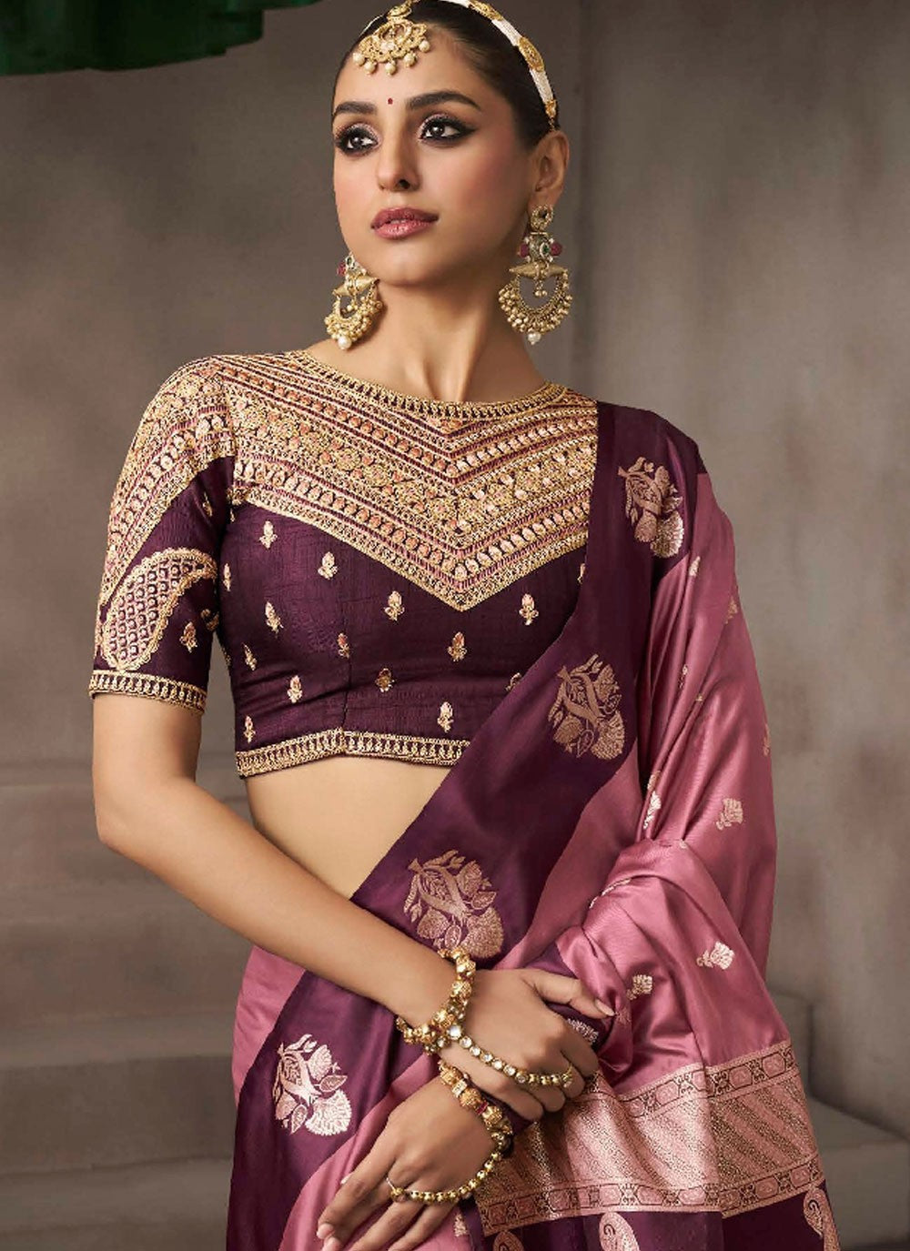 Pink Satin Silk Classic Saree Weaving Zari, Zari S19208
