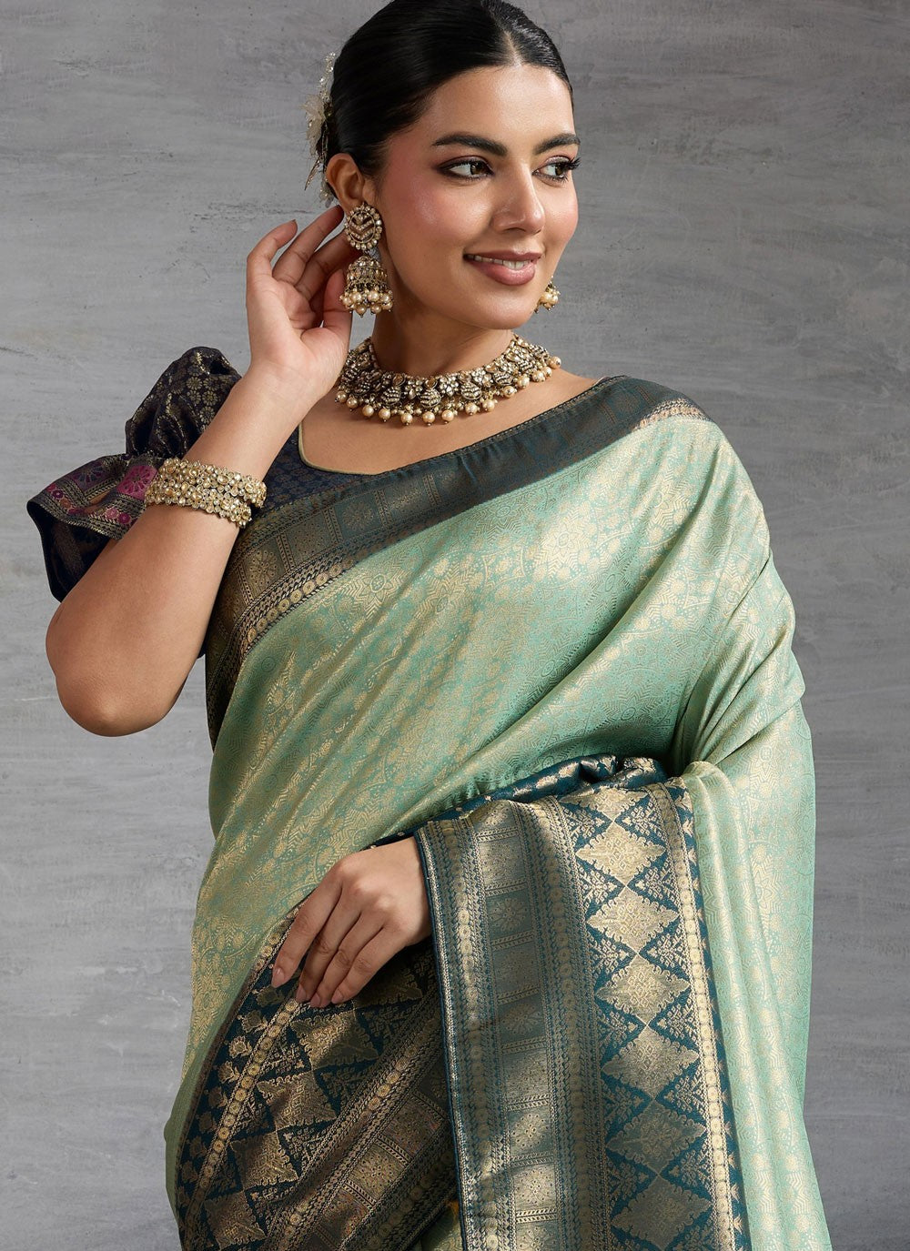 Sea Green Kanjivaram Silk Contemporary Saree Weaving Zari S19840