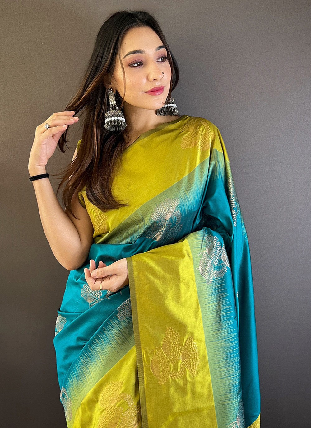 Traditional Woven Silk Saree - S7866