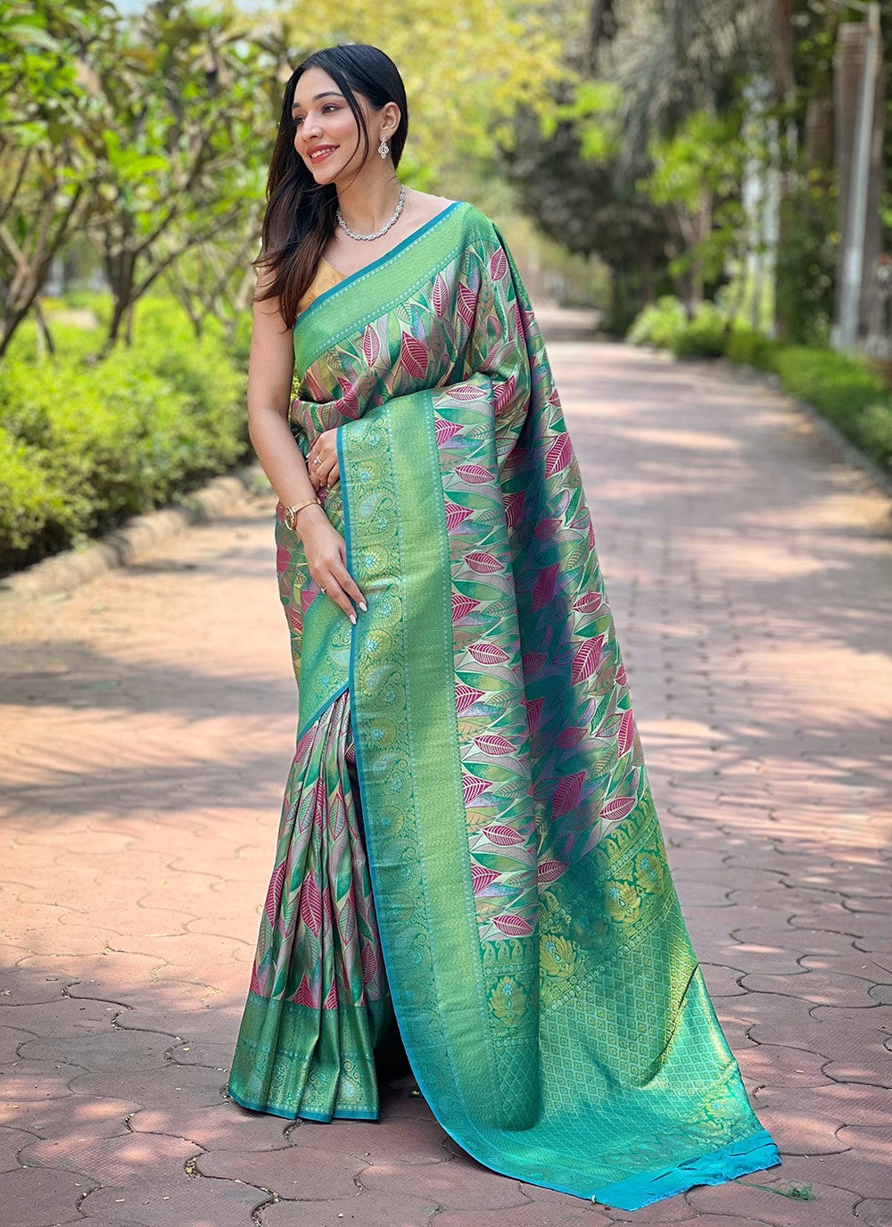Traditional Weaving Zari Silk Saree - S6365