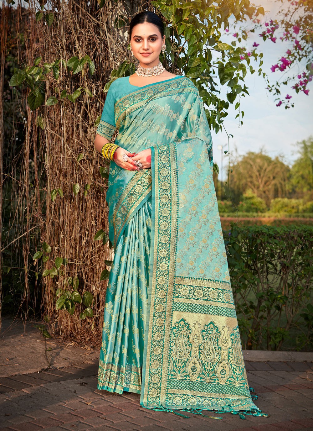 Traditional Foliage Prints Silk Saree - S5543