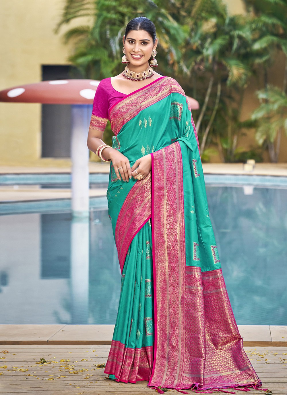 Classic Weaving Zari Silk Cream Saree - S11288