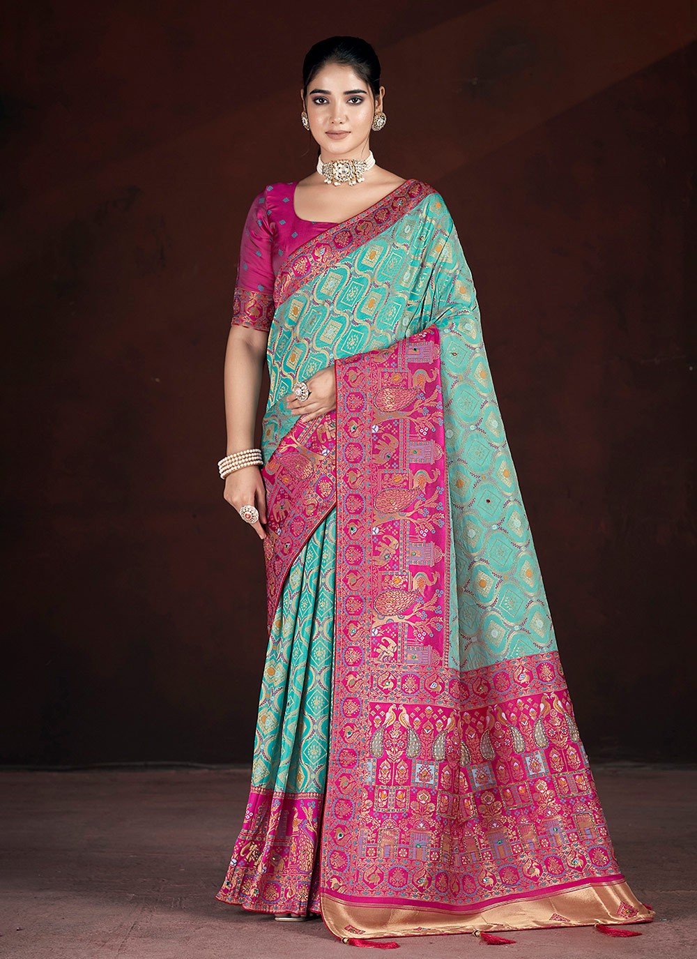 Hand Embroidery, Thread, Weaving Zari, Zari Banarasi Silk Saree - S11710