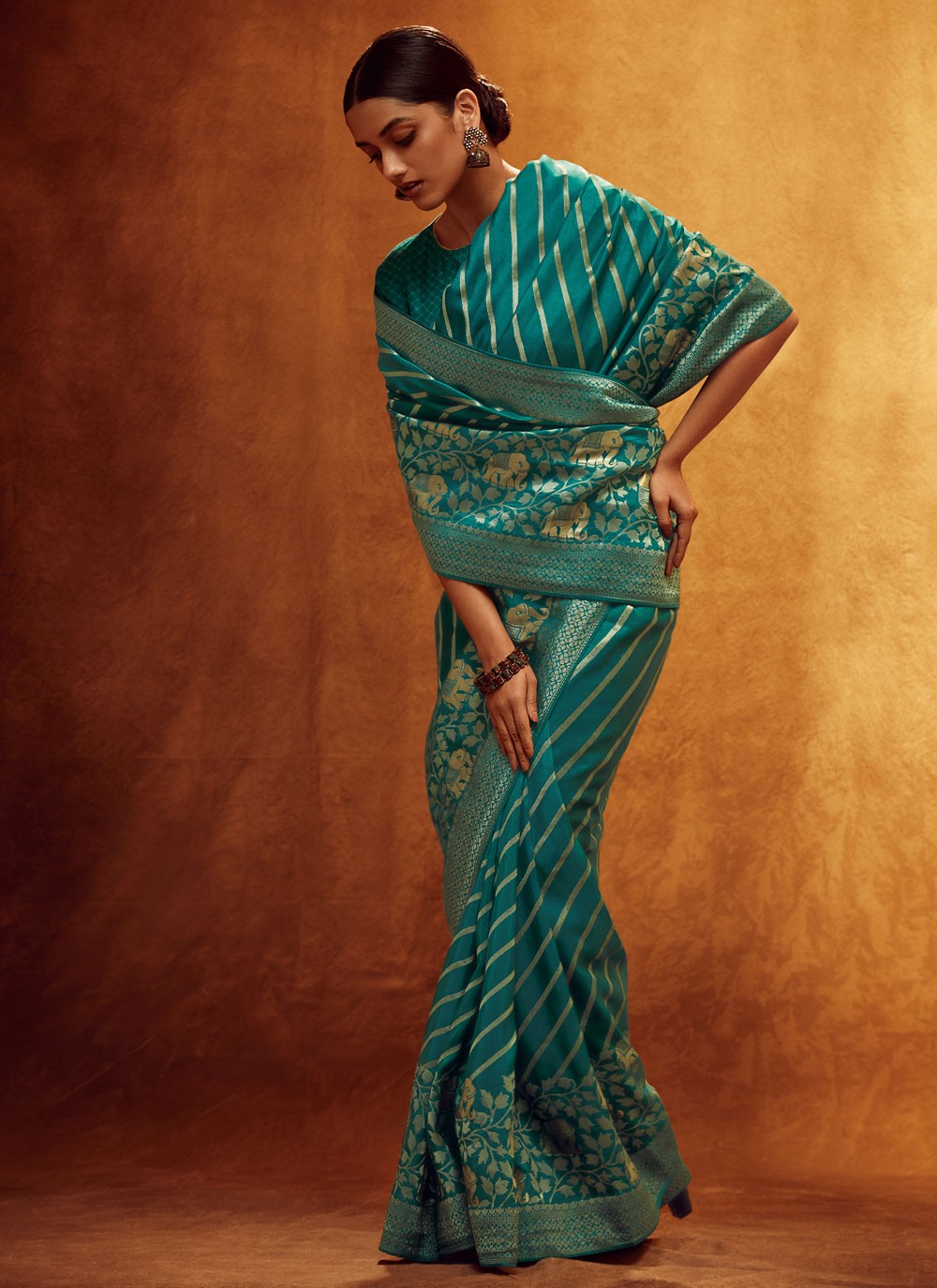 Classic Woven Viscose Saree - S4393