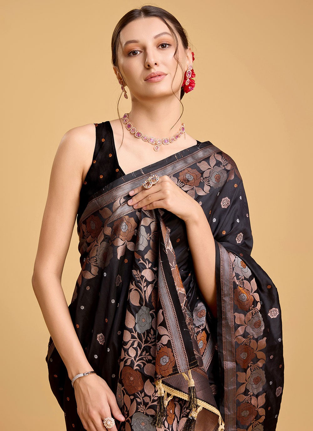 Classic Jacquard Work Silk Saree - S5657