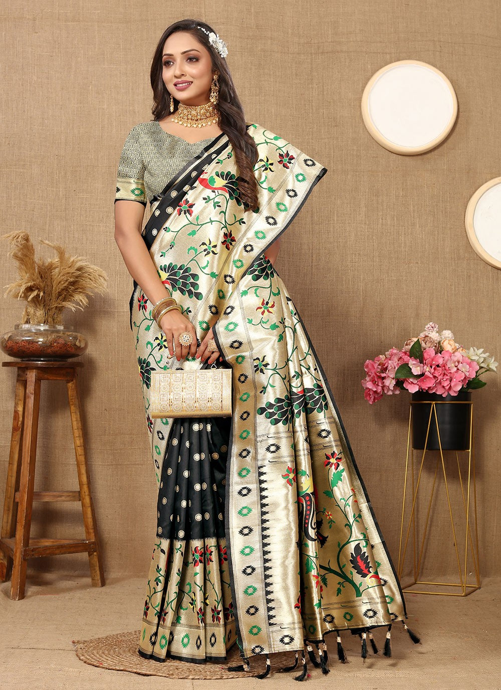 Classic Weaving Zari Silk Saree - S5622