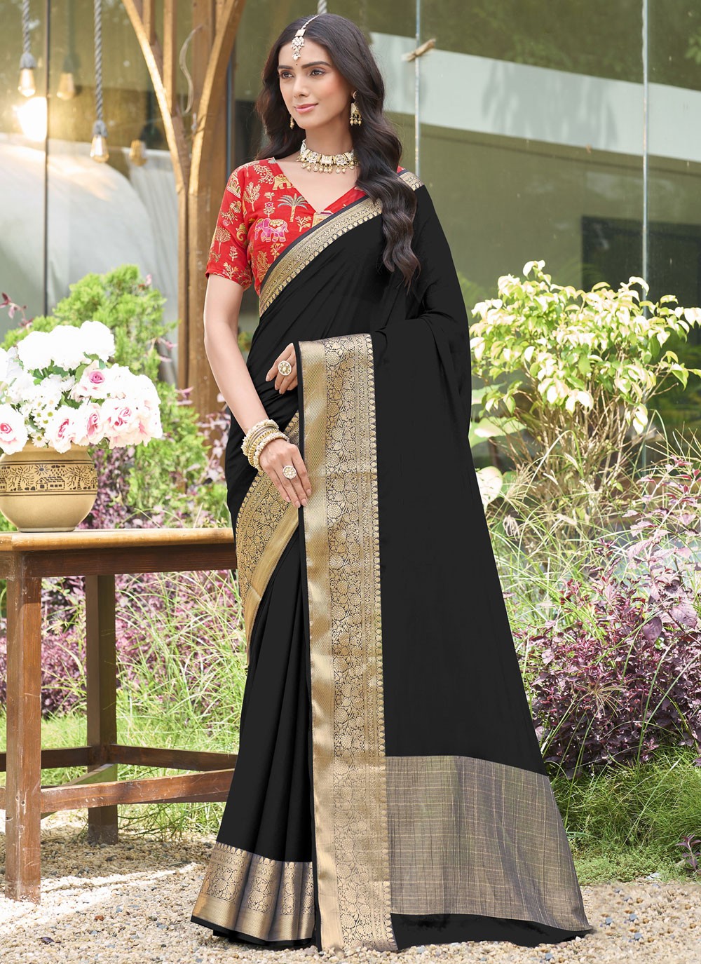 Black Silk Traditional Saree Weaving Zari S20428