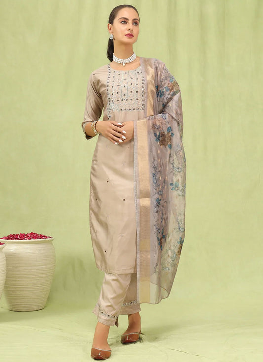 Embroidered Silk Blend Beige Pant Style Suit T6246