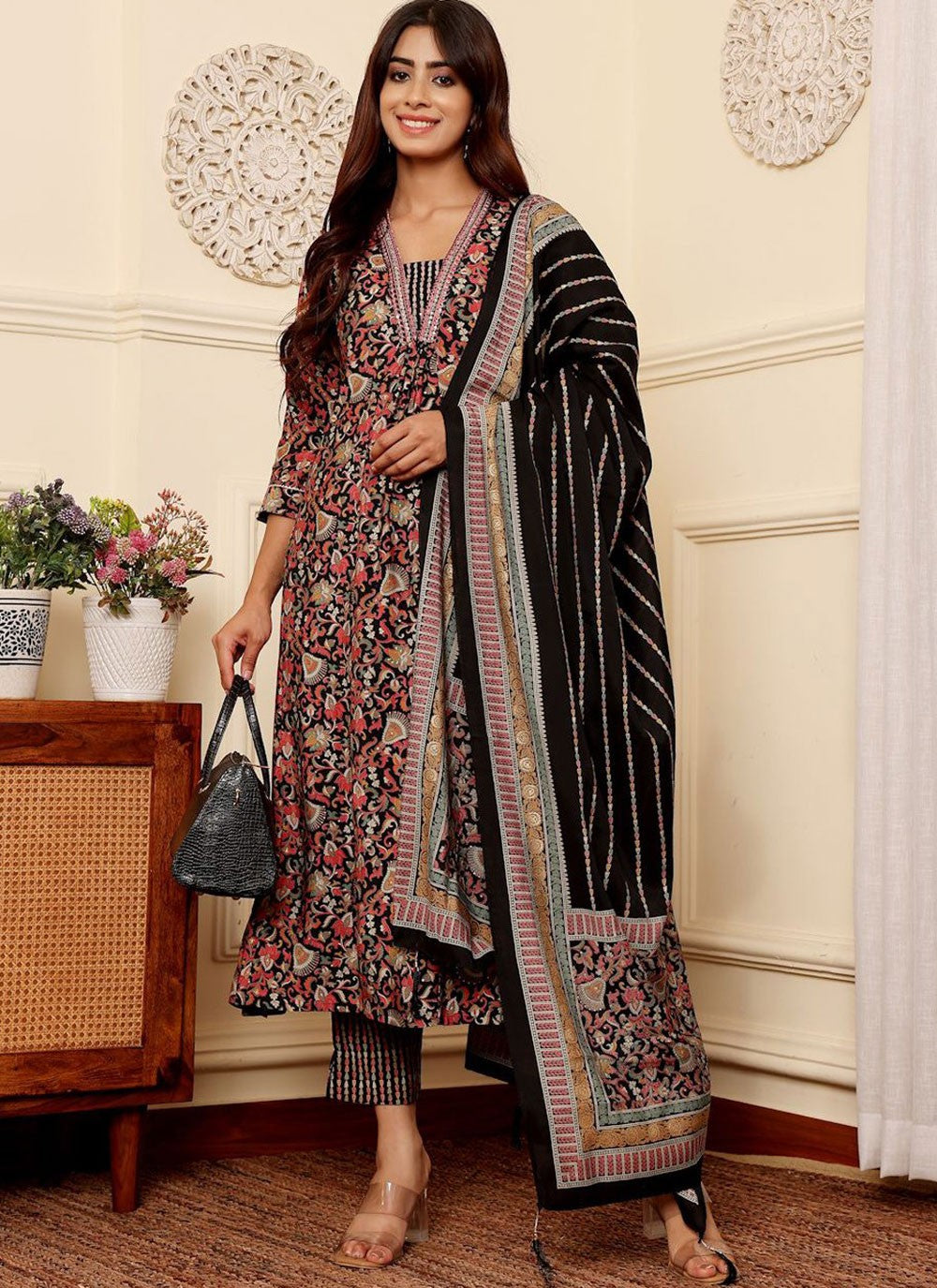 Salwar Suit Printed Black Silk Blend T5543
