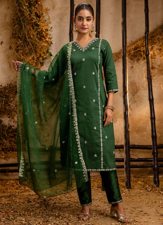 Embroidered Silk Blend Green Salwar Suit T6186