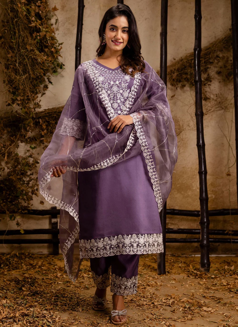 Embroidered Silk Blend Lavender Salwar Suit T6076
