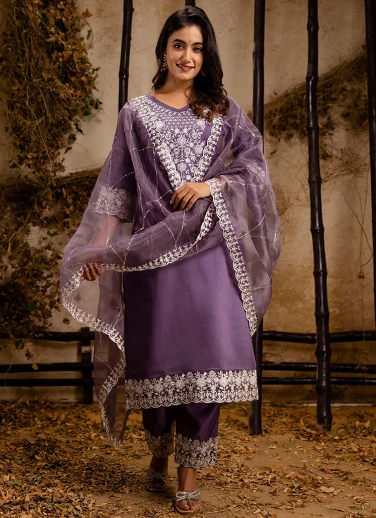 Embroidered Silk Blend Lavender Salwar Suit T6076