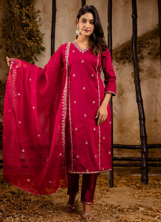 Salwar Suit Embroidered Maroon T7360