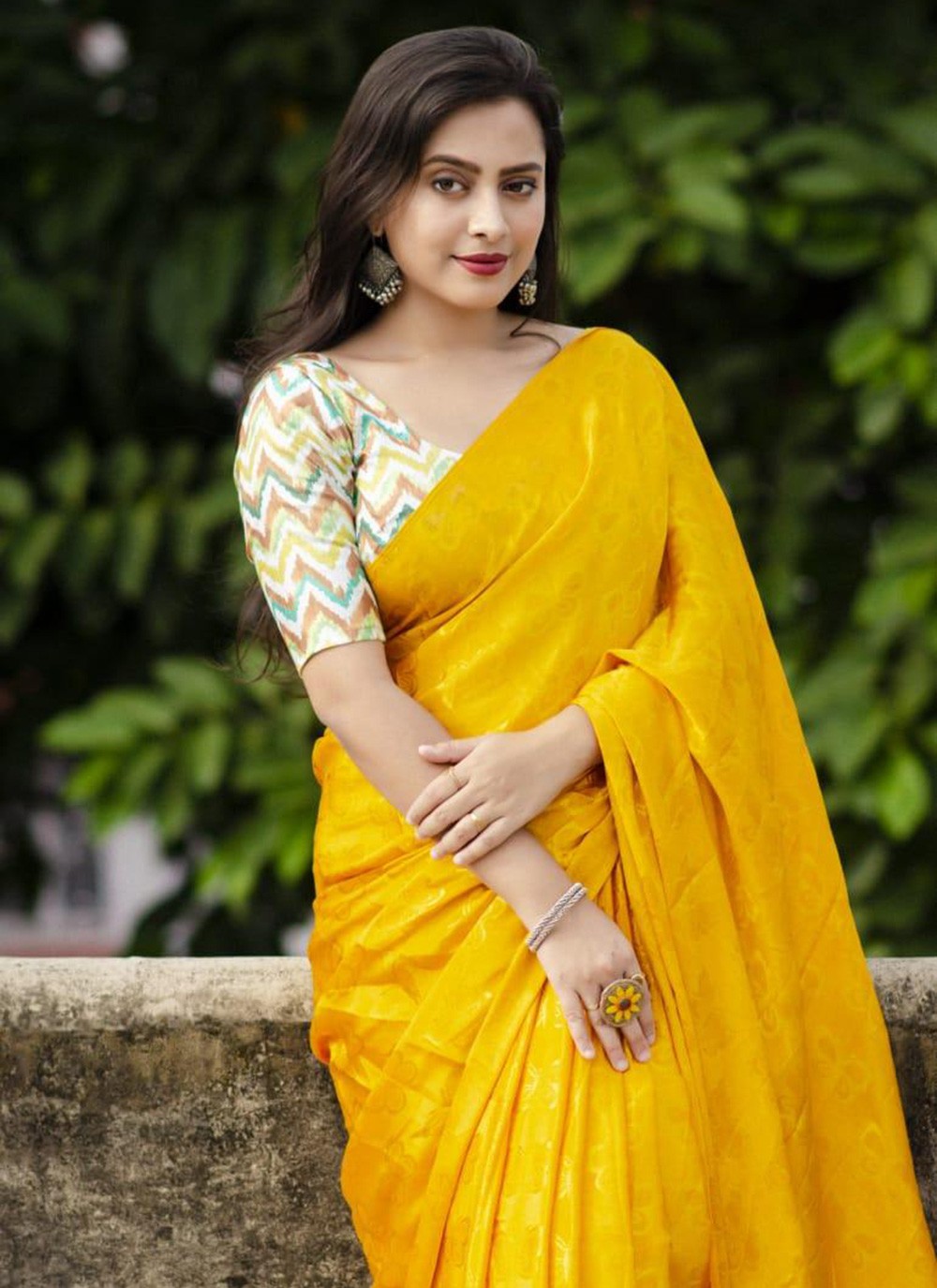 Trendy Woven Jute Silk Saree - S5779