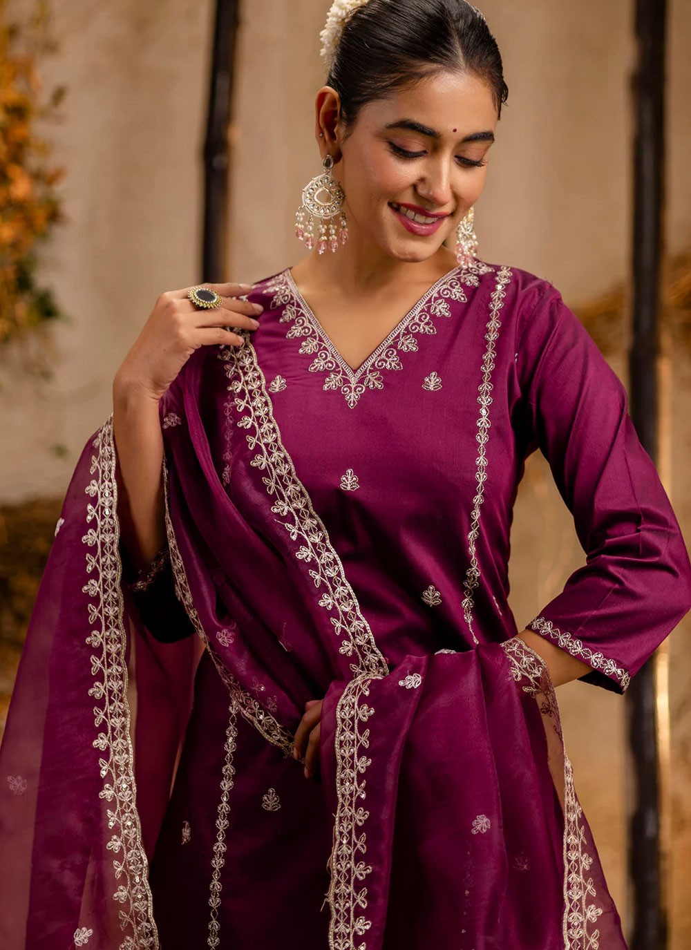 Embroidered Silk Blend Purple Salwar Suit T6188