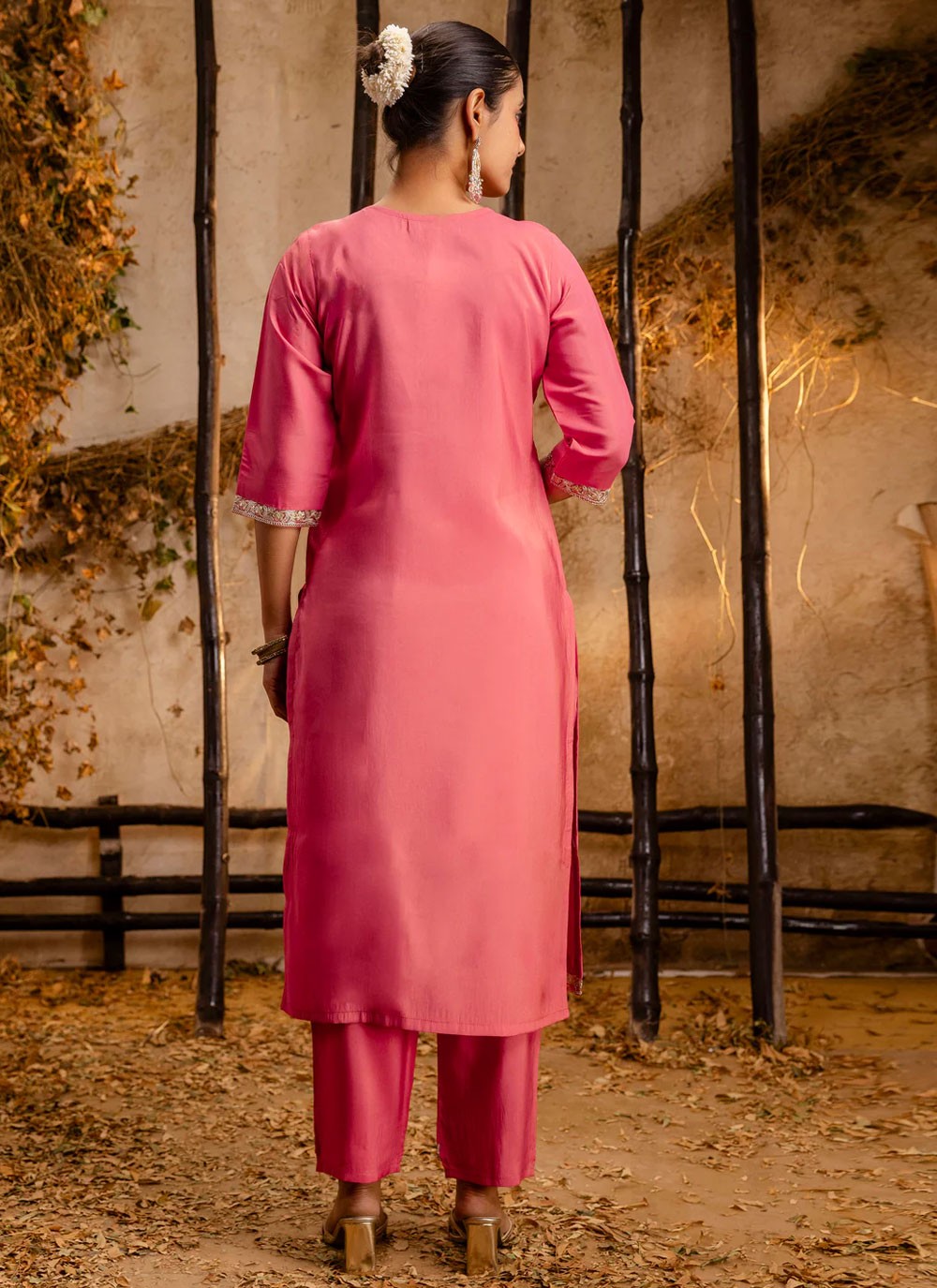 Embroidered Silk Blend Peach Salwar Suit T6077