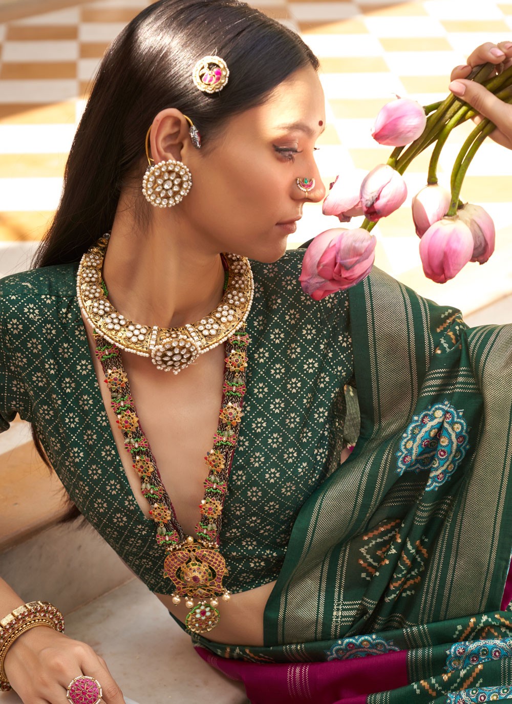 Contemporary Foliage Prints Silk Saree - S7561