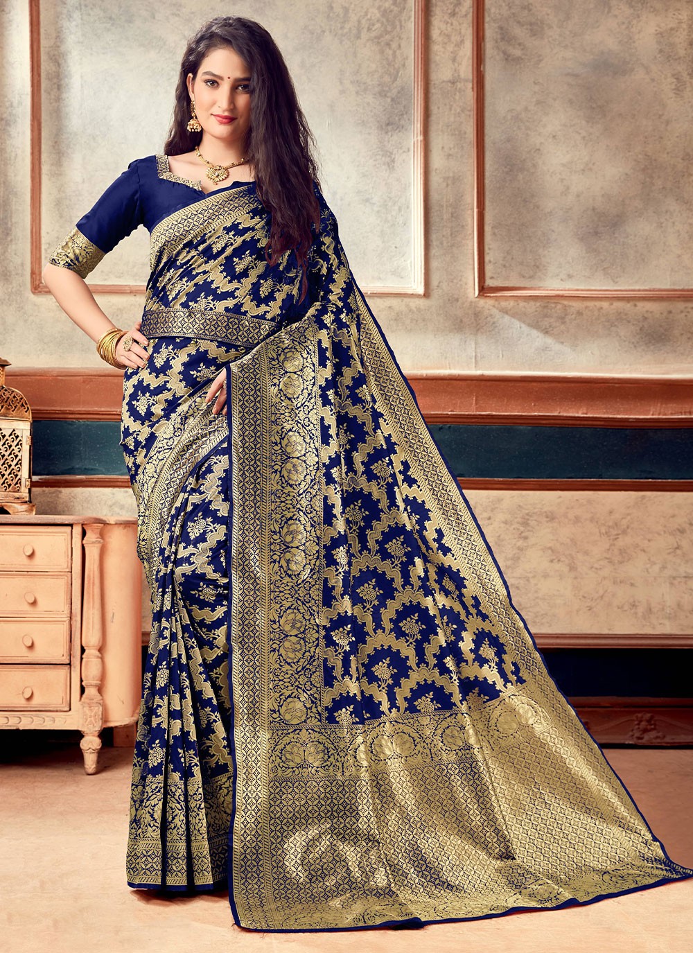 Trendy Weaving Zari Silk Saree - S2814