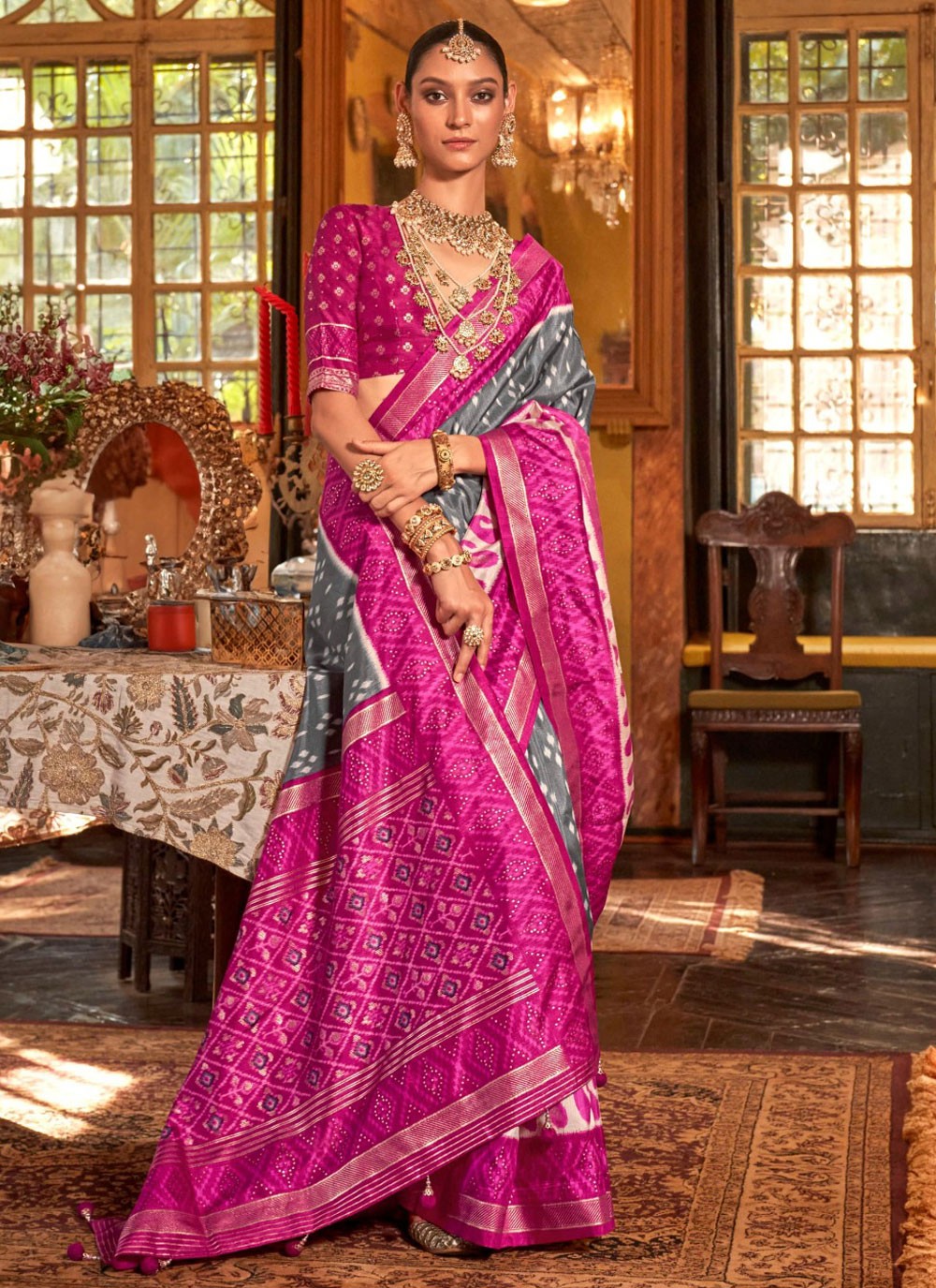 Geometric Print Silk Grey Classic Saree S14897