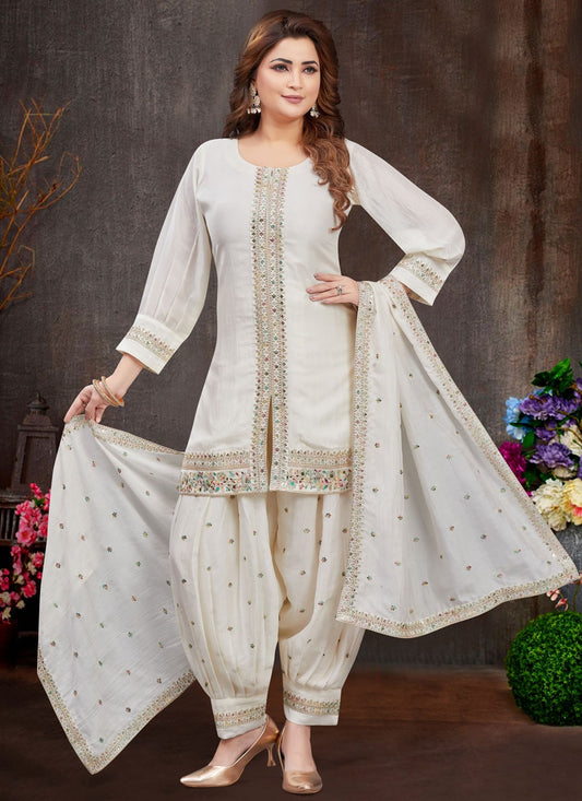 Pant Style Suit Embroidered White Silk T5655
