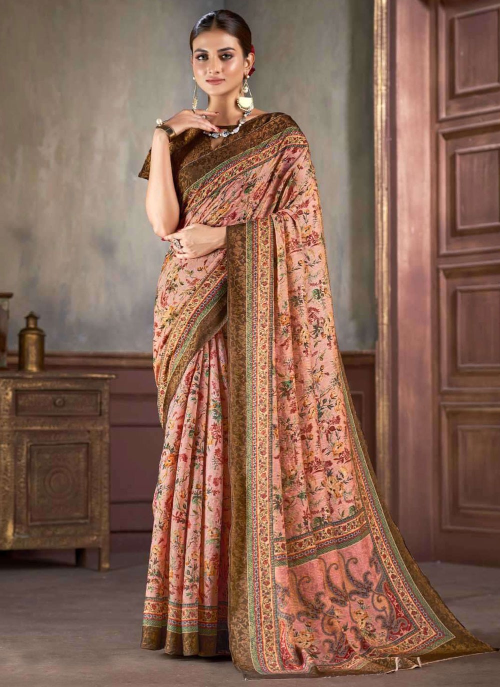 Classic Jacquard Work Silk Saree - S7402