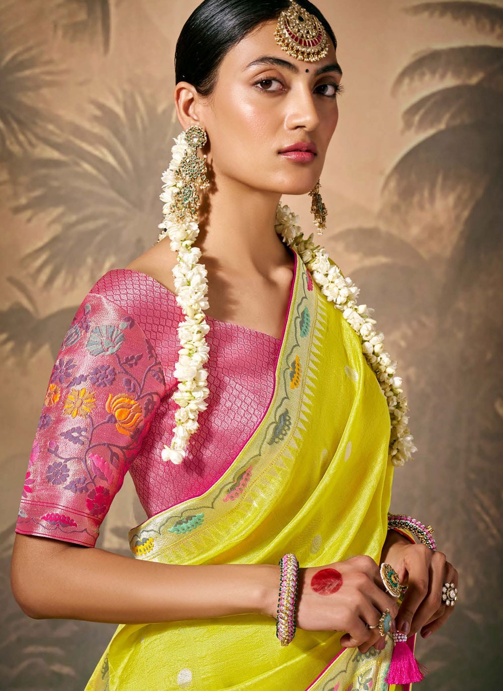 Classic Floral Printed Silk Saree - S8354