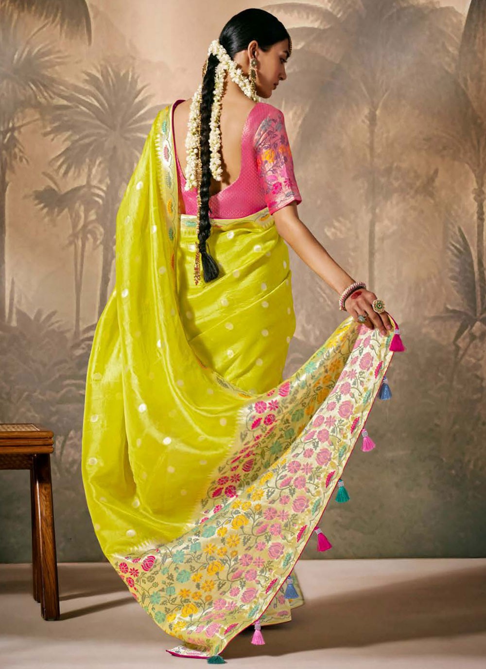 Classic Floral Printed Silk Saree - S8354