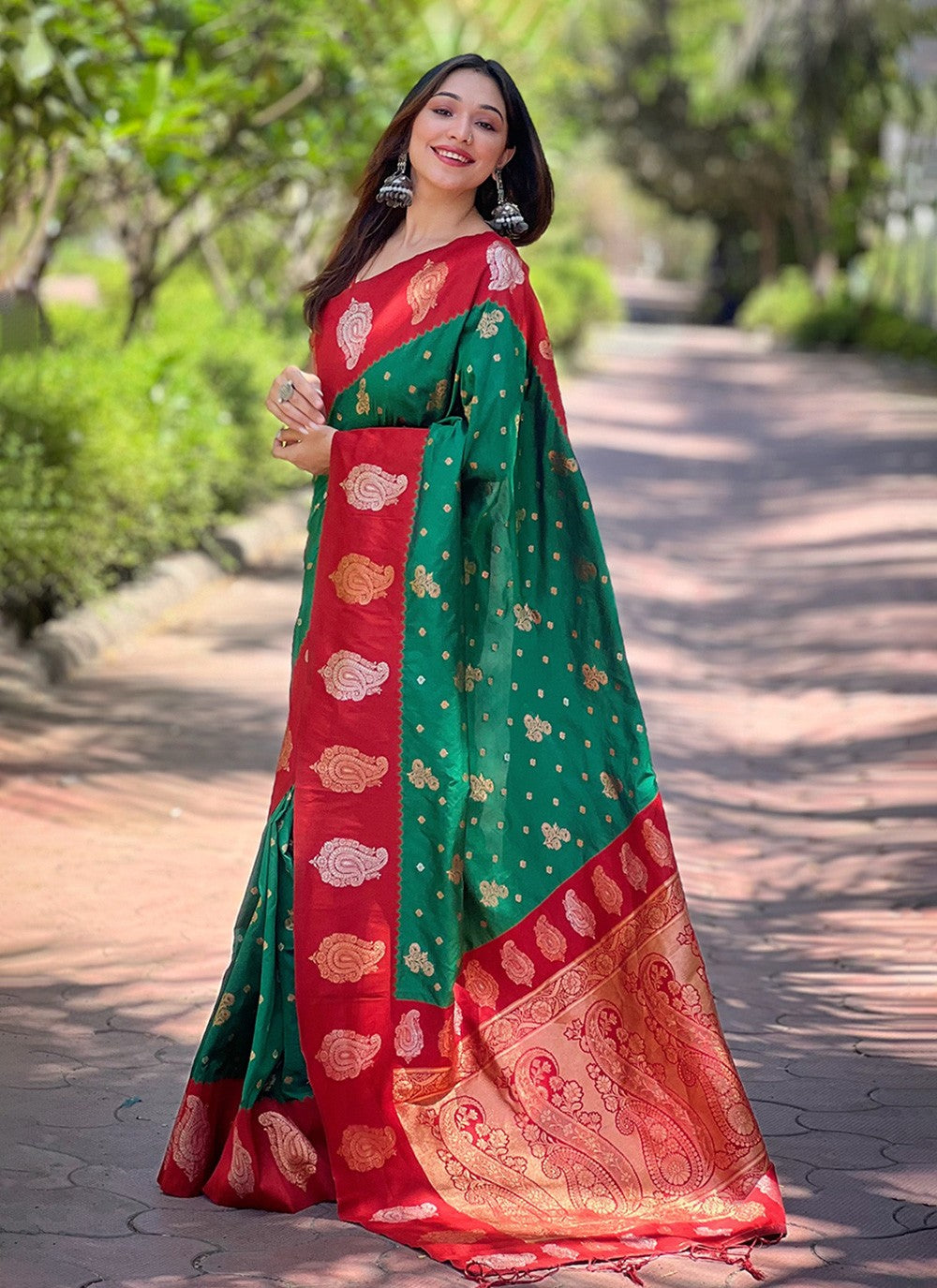 Contemporary Woven Green Silk S12597